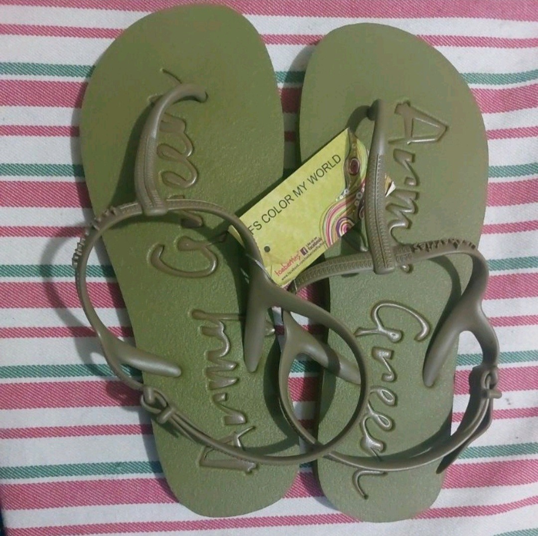 Toeberries slippers top