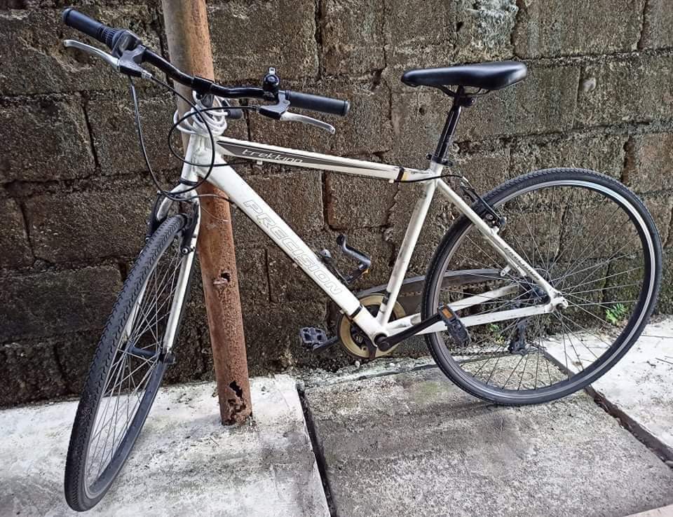 Precision 2025 trekking bike