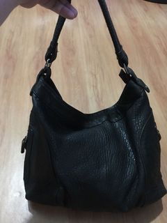 (Category: ) located in . Submitted by tercie (Listing ID 1106301090, Image 1). Description: .