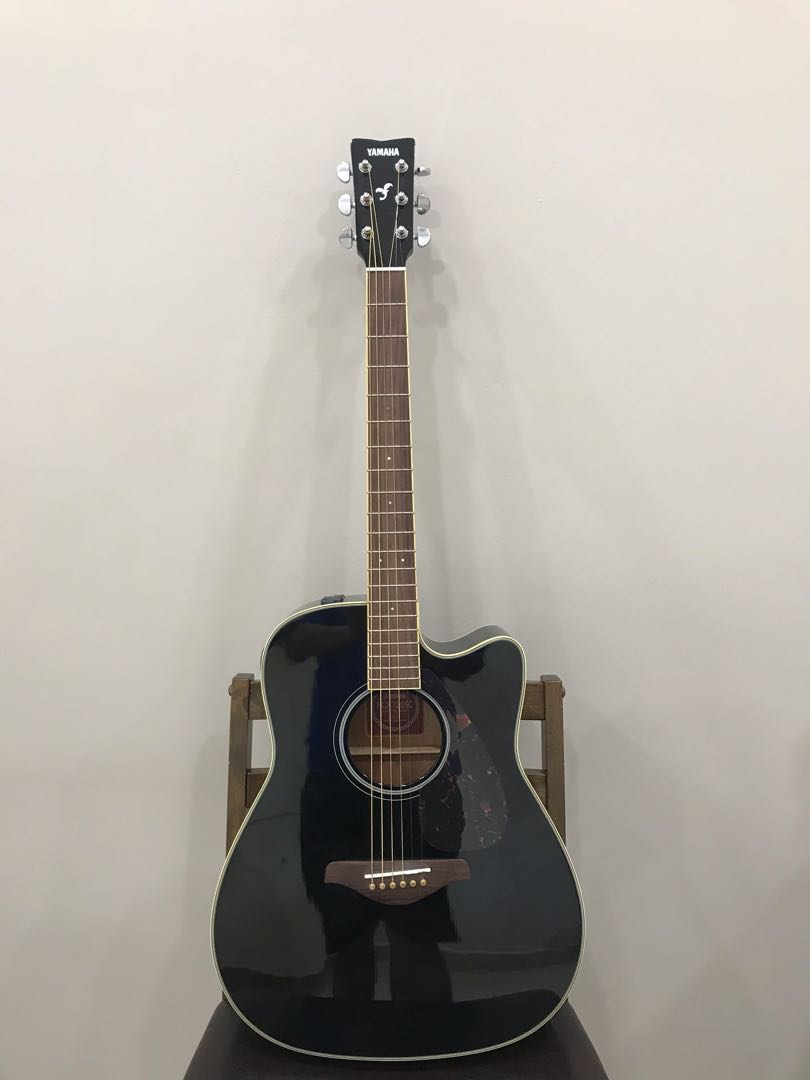 Dark Red Label Yamaha FGX720SC Solid Top Acoustic Guitar with Electric Pickup