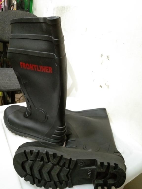 safety boots rubber boots, Men's Fashion, Footwear, Boots on Carousell