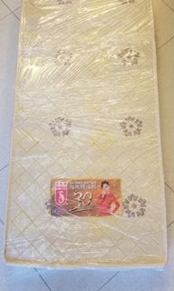 （分類：）位於 。 由 mlaiyan 提交（商品編號 1106238499，圖片 1）。簡介： 。