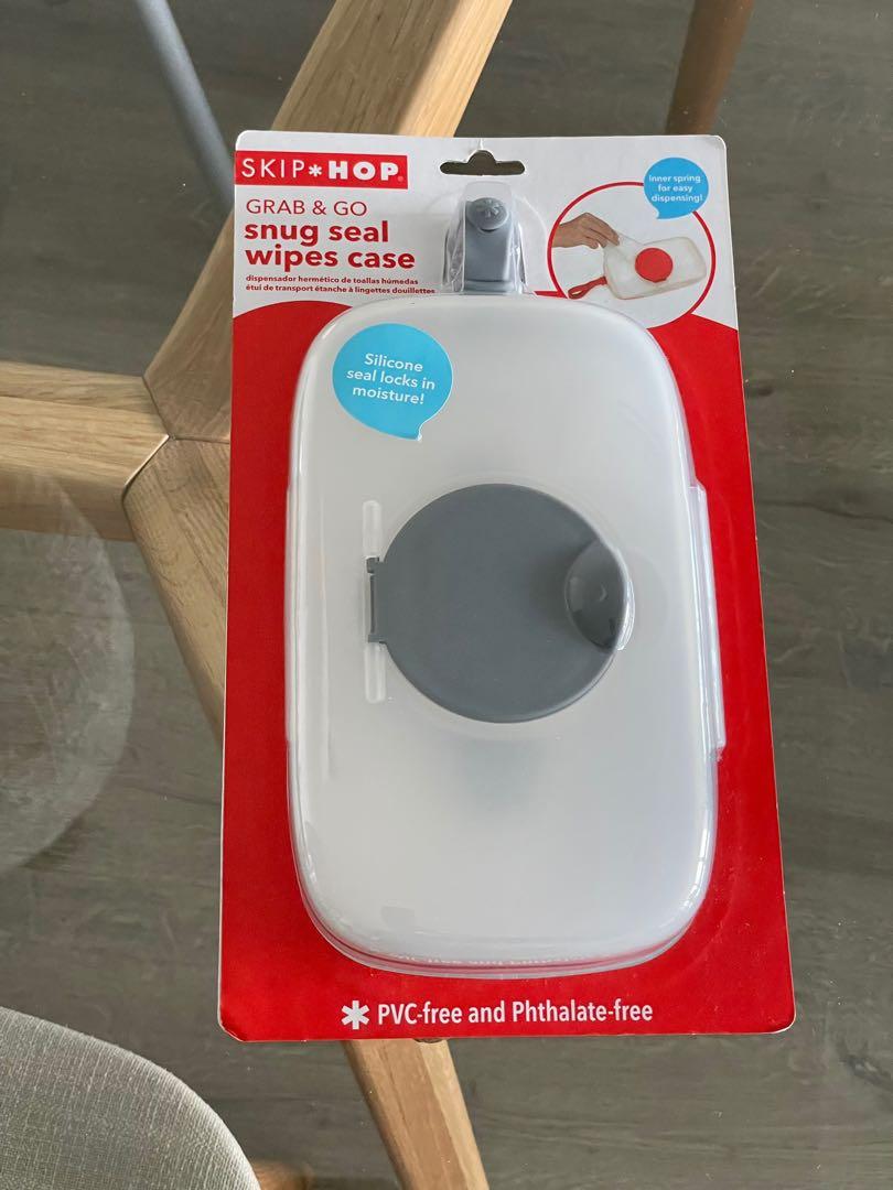 skip hop wipes case