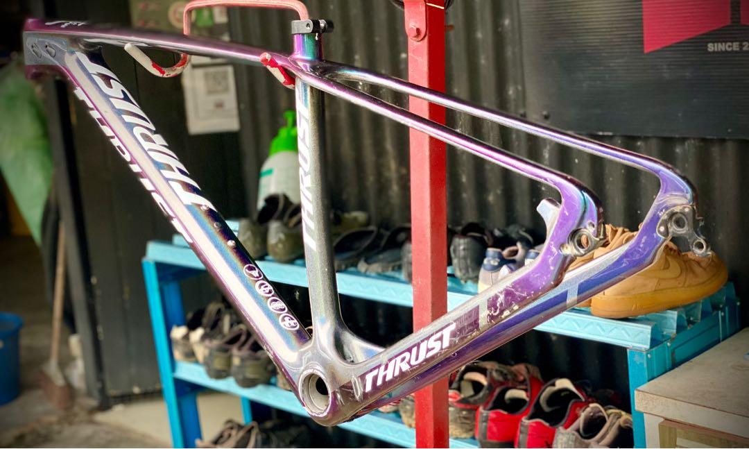 Thrust frame best sale carbon