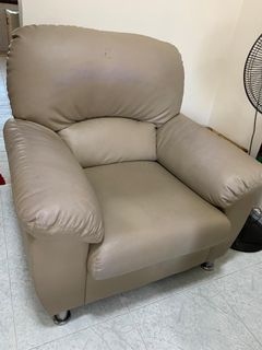 (Category: ) located in . Submitted by yihaooo (Listing ID 1106393437, Image 1). Description: .