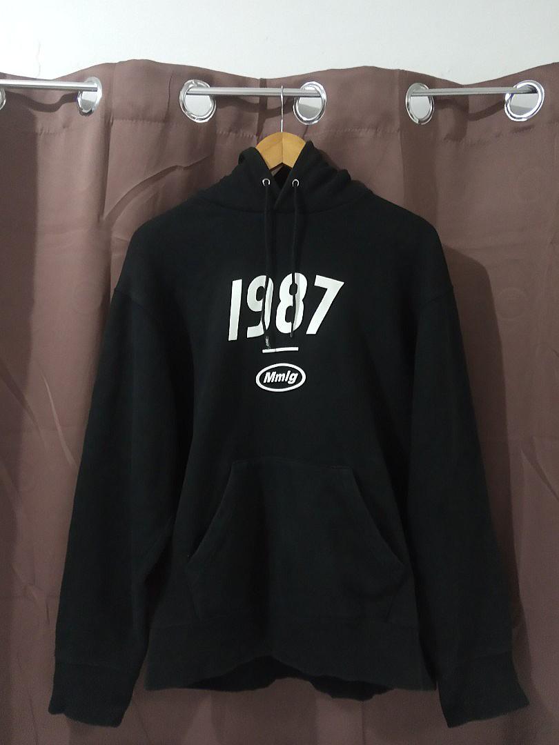 Korean brand hoodie clearance