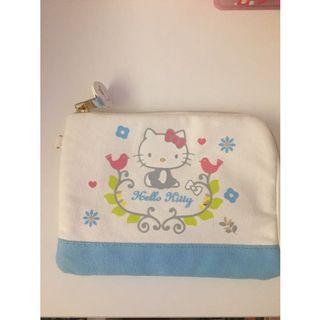 日本購入🇯🇵 凱蒂貓 HelloKitty 收納包 化妝包 手機包 花園系列 花朵 軟妹 簡約 可愛 手拿包