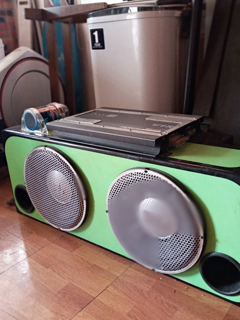 Amplifier V12 4000 watts and JBL 10" Subwoofer, Audio, Soundbars, Speakers & Amplifiers on Carousell