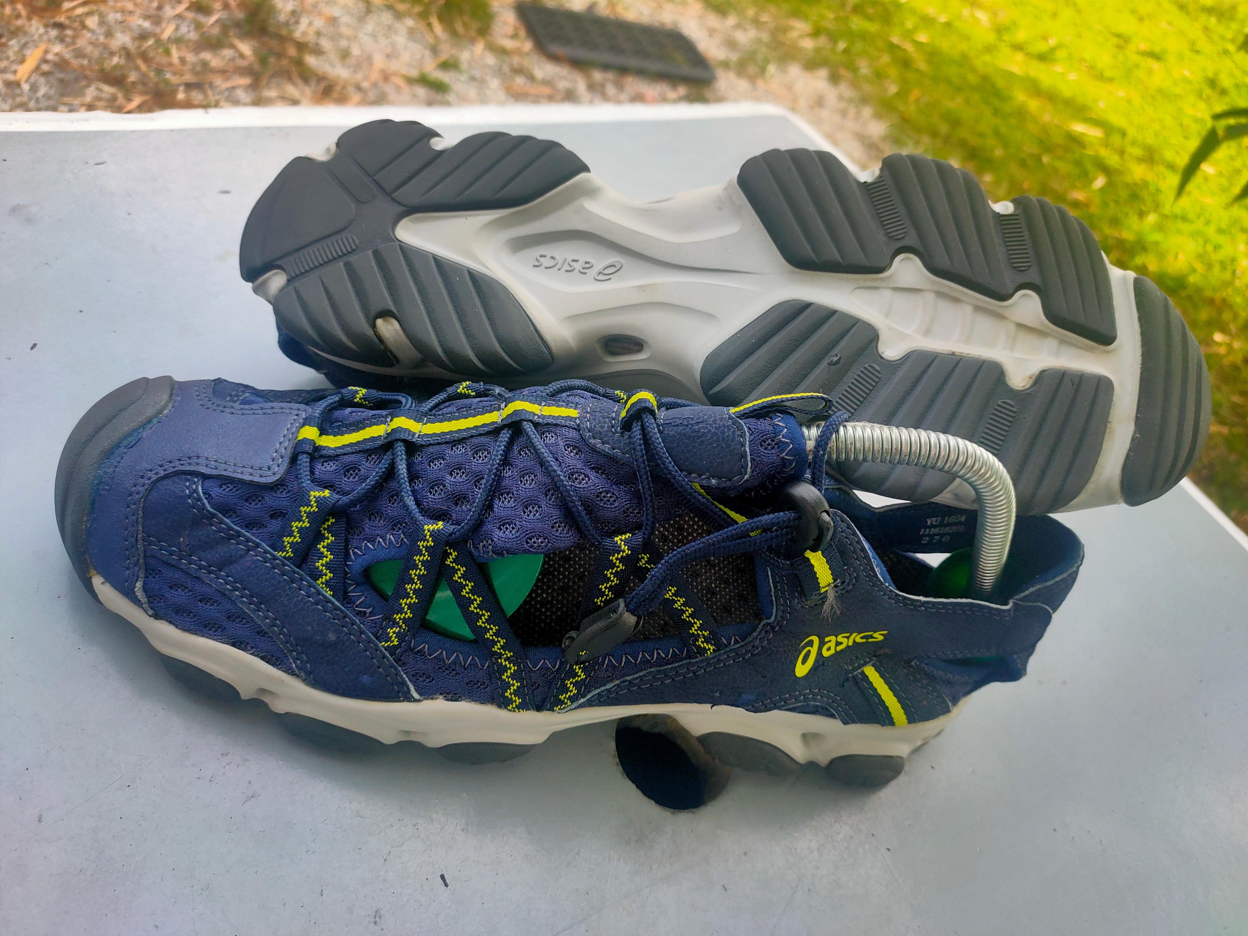 Asics water shoes hotsell