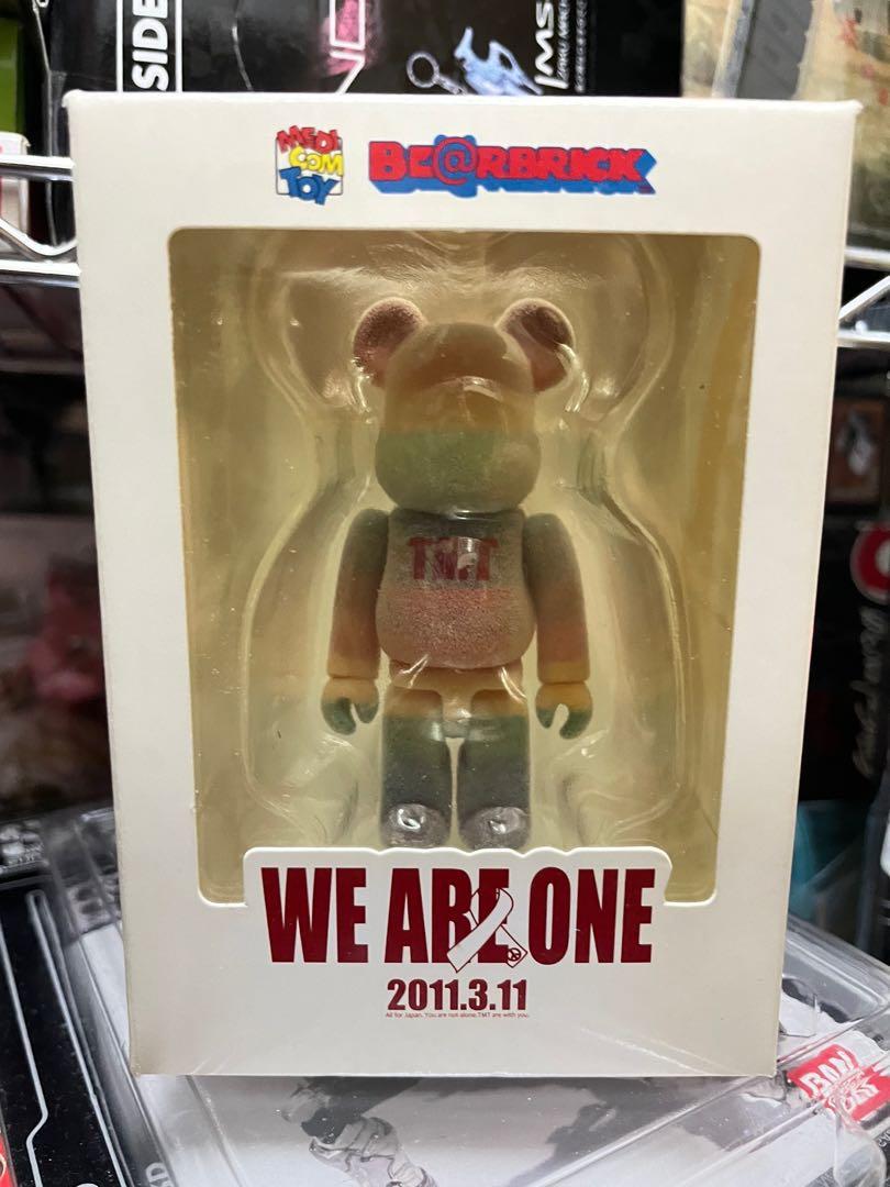 Bearbrick 100% TMT 彩虹值毛, 興趣及遊戲, 玩具& 遊戲類- Carousell