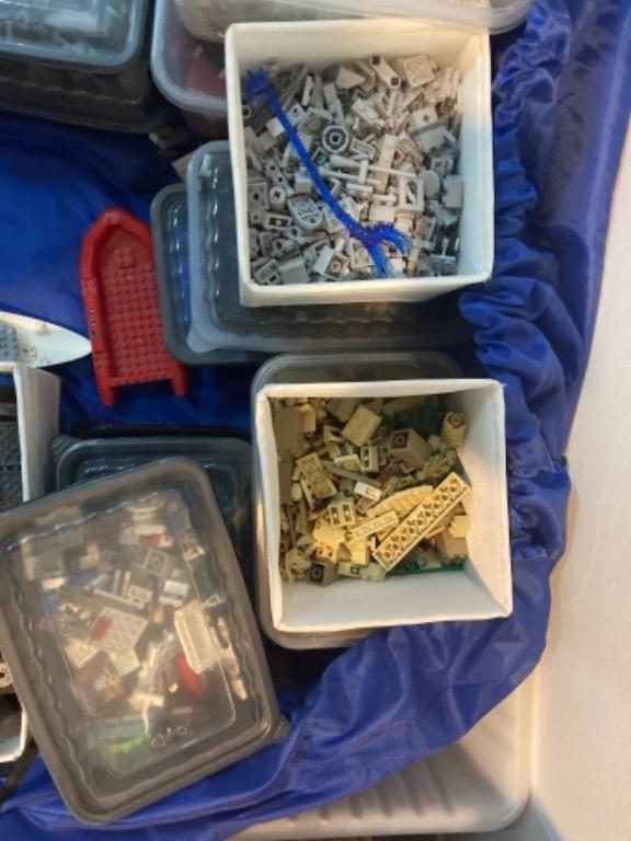 Boxes of colours Lego, text for specific colours, Hobbies & Toys, Toys ...