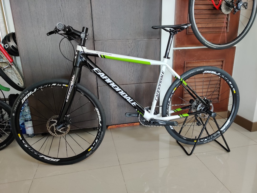 Cannondale F26 Carbon Hybrid Bike 