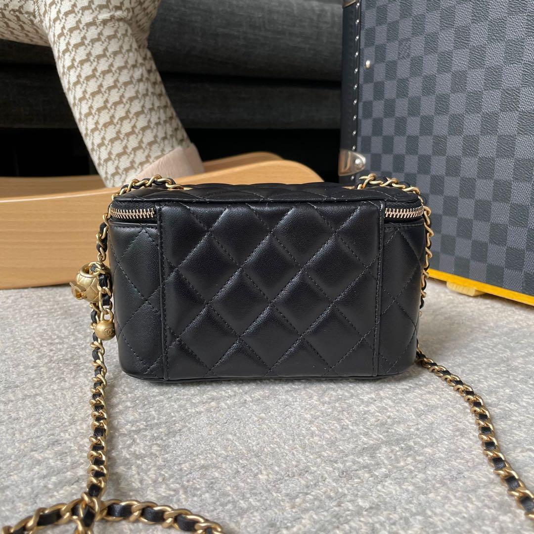 Chanel 2021 Coco Pearl Crush Mini Vanity Case w Tags  Black Mini Bags  Handbags  CHA845205  The RealReal