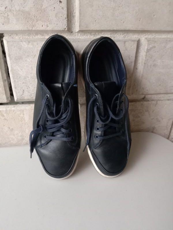 Cole Haan US9 Grand pro spectator lace ox sneaker navy stain Men s Fashion Footwear Casual Shoes on Carousell