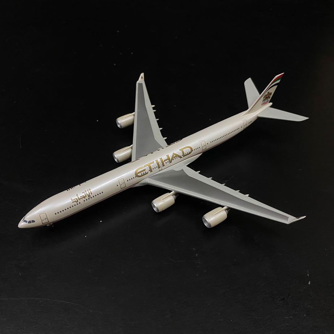 Dragon Wings 56008 ETIHAD A340-600 1/400, 興趣及遊戲, 收藏品