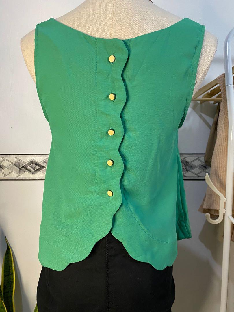 Green Chiffon Top (Category: Sleeveless) located in Makati City. Submitted by ilove.hellokitty (Listing ID 1106487884, Image 1). Description: .