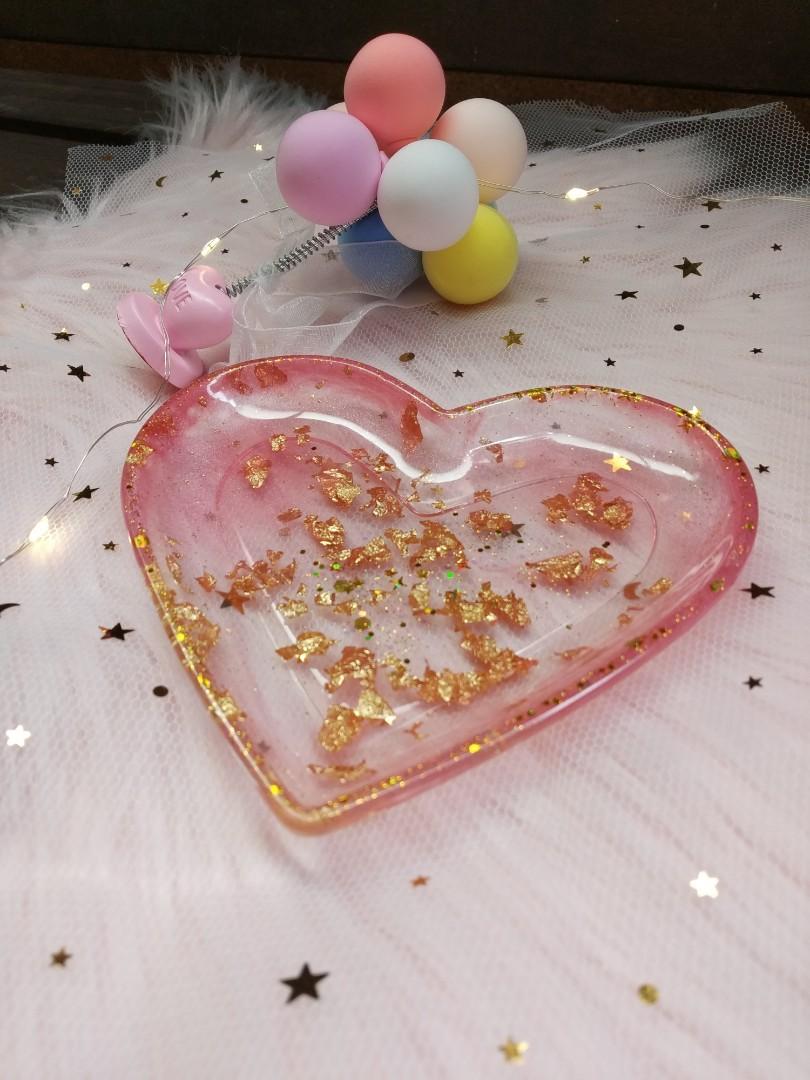 Heart shaped top jewelry dish
