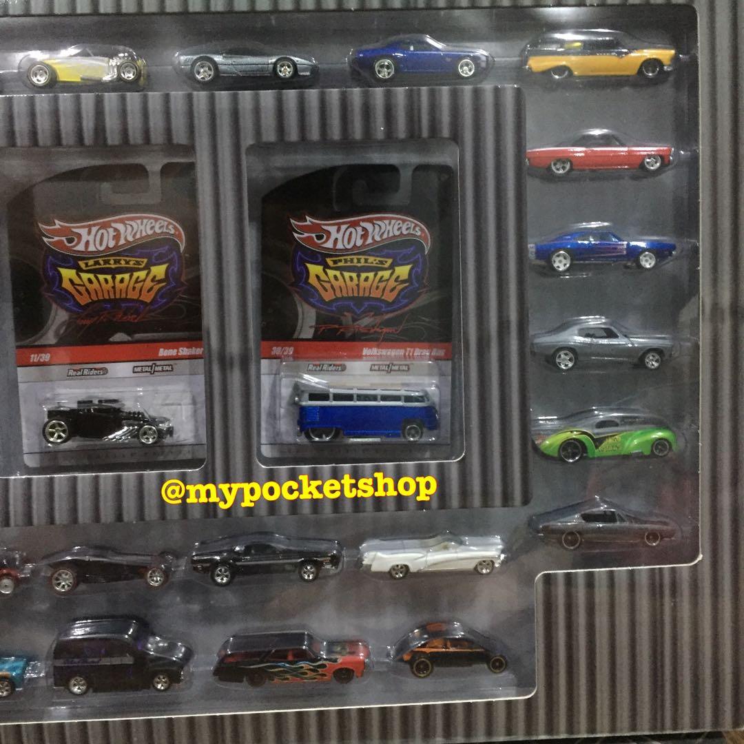Hot wheels larry's garage 30 car set store