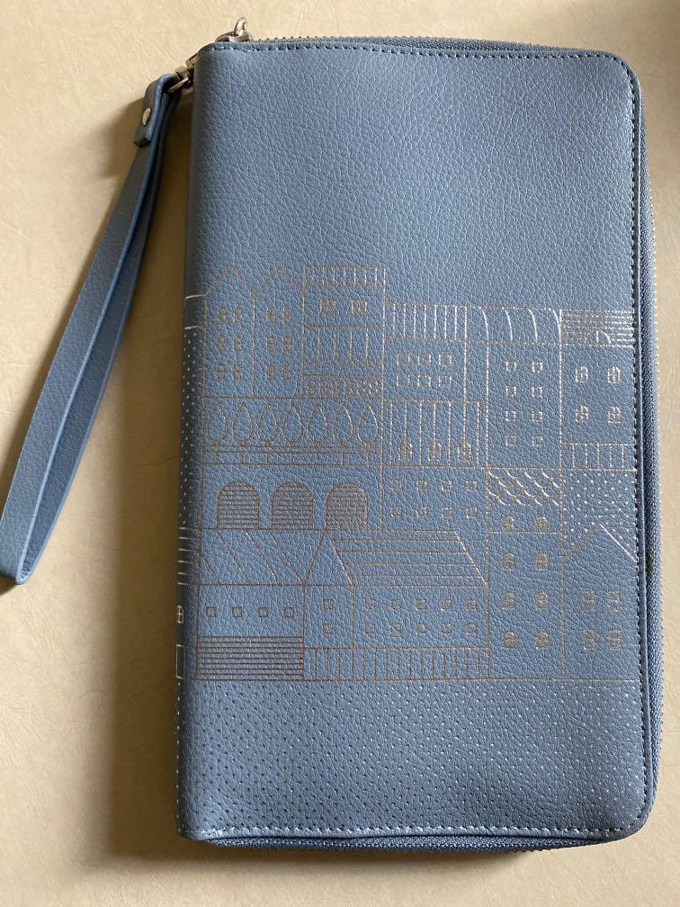 kikki k passport holder
