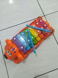 Little tikes piano music
