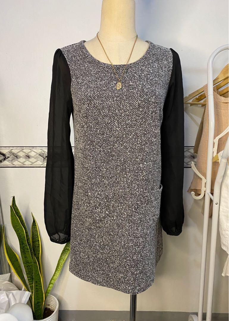 Long sleeves Formal Dress (Category: Dresses) located in Makati City. Submitted by ilove.hellokitty (Listing ID 1106468457, Image 1). Description: sleeves are see through. with 2 front pockets S-M.