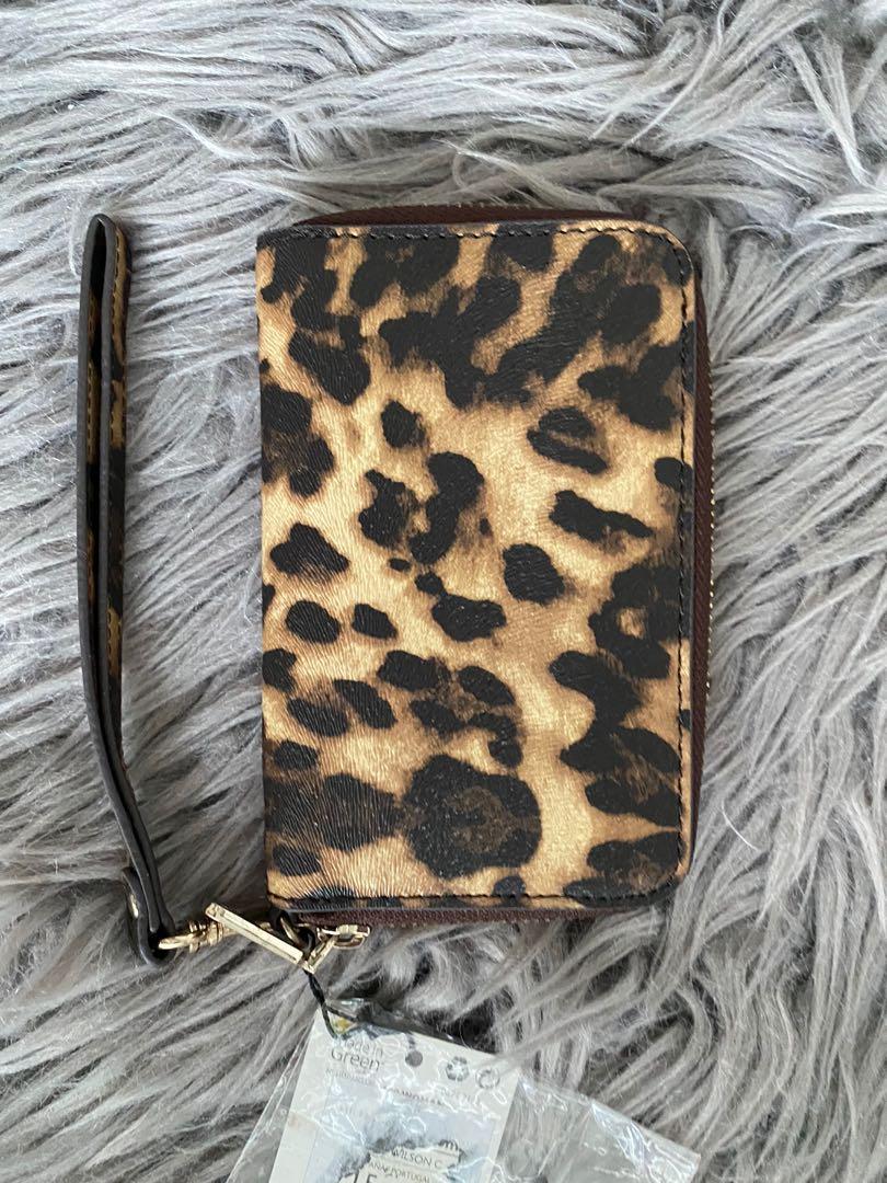 Mango wallet (Category: Luxury Bags & Wallets) located in Manila. Submitted by brycee10 (Listing ID 1106522340, Image 2). Description: New .