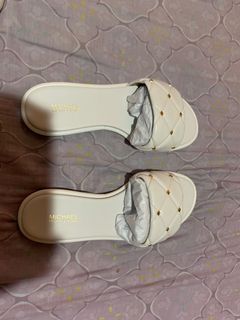(Category: ) located in . Submitted by lilackidph (Listing ID 1106527216, Image 1). Description: .