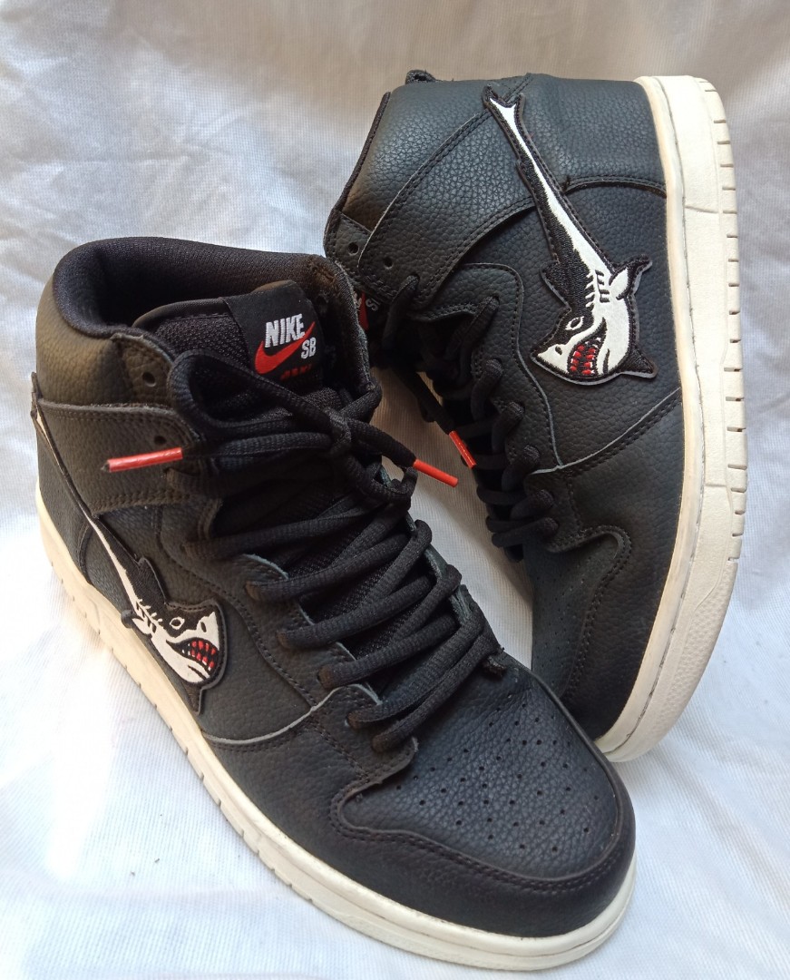 Nike sb dunk oski sz42, Fesyen Pria, Sepatu , Sneakers di Carousell