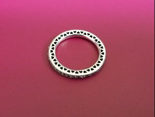 (Category: ) located in . Submitted by closettransferbyhani (Listing ID 1106487518, Image 1). Description: .