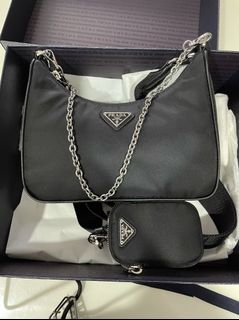 (Category: ) located in . Submitted by ymshopsg (Listing ID 1106414530, Image 1). Description: .