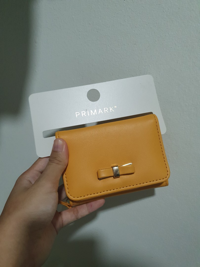Mustard bag primark top