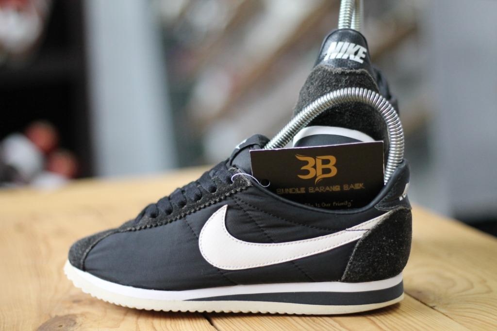 Size 2.5 UK 35.5 NIKE Cortez Shoes