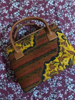 (Kategori: ) berada di . Dikirim oleh rhsecondhand (ID iklan 1106506185, Gambar 1). Deskripsi: .