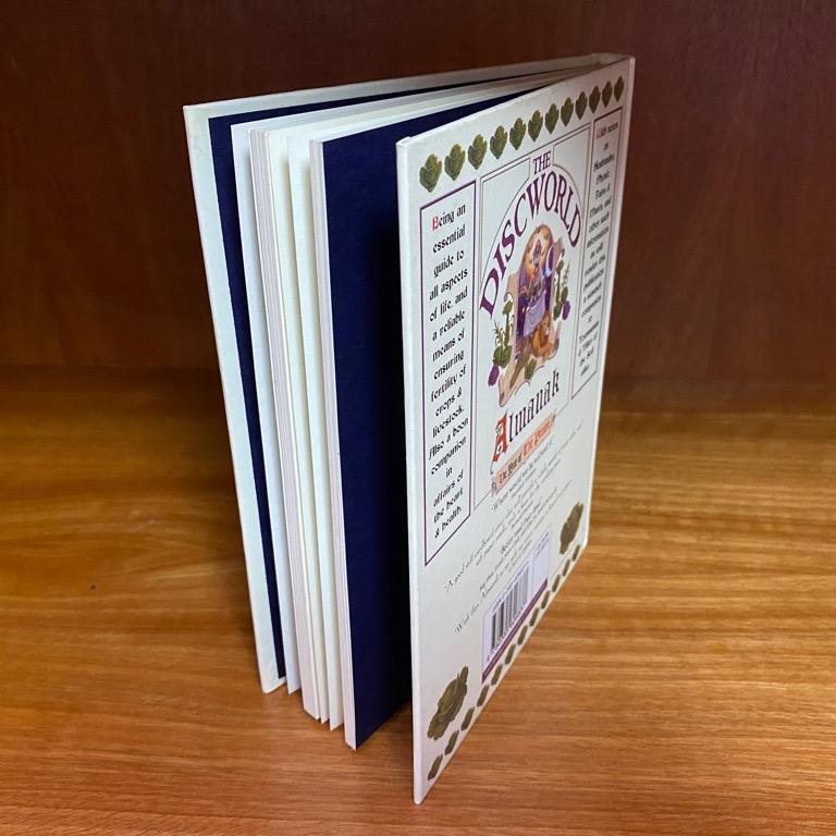 Terry Pratchett's Discworld Almanak, Hobbies & Toys, Books & Magazines ...