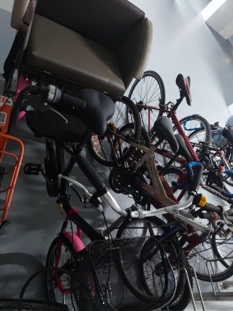 Tricycle with child seat, Sports Equipment, Bicycles & Parts, Bicycles