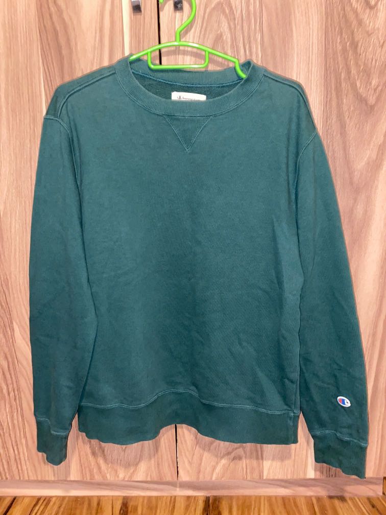 Vintage Champion Sweater, Men's Fashion, Coats, Jackets and Outerwear on Carousell