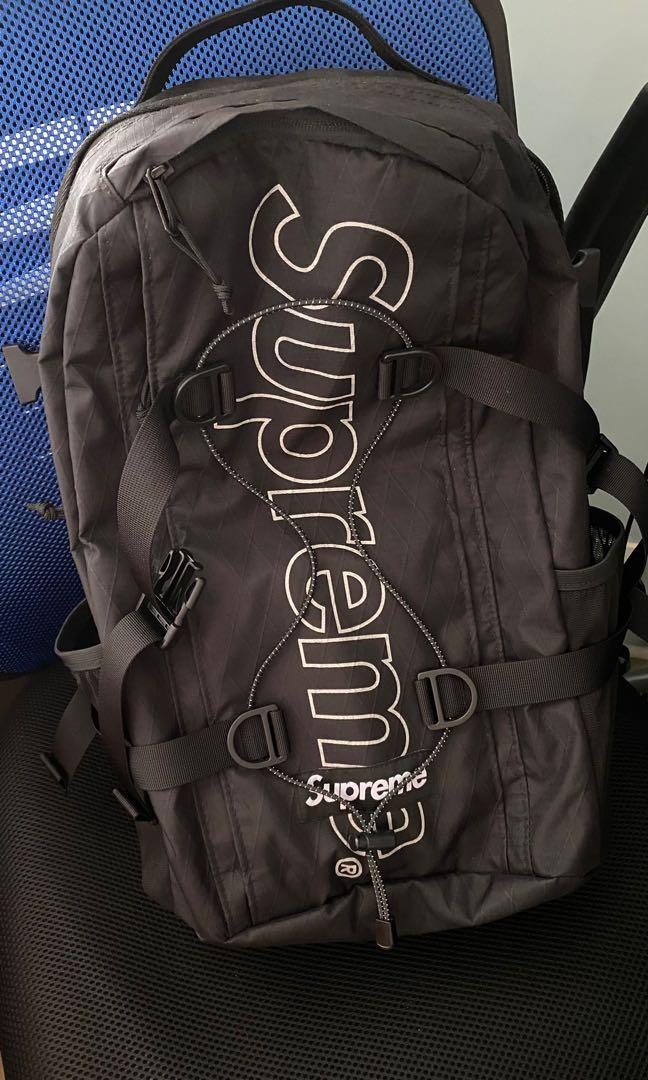 95%)Supreme backpack 2018fw, 男裝, 袋, 腰袋、手提袋、小袋- Carousell