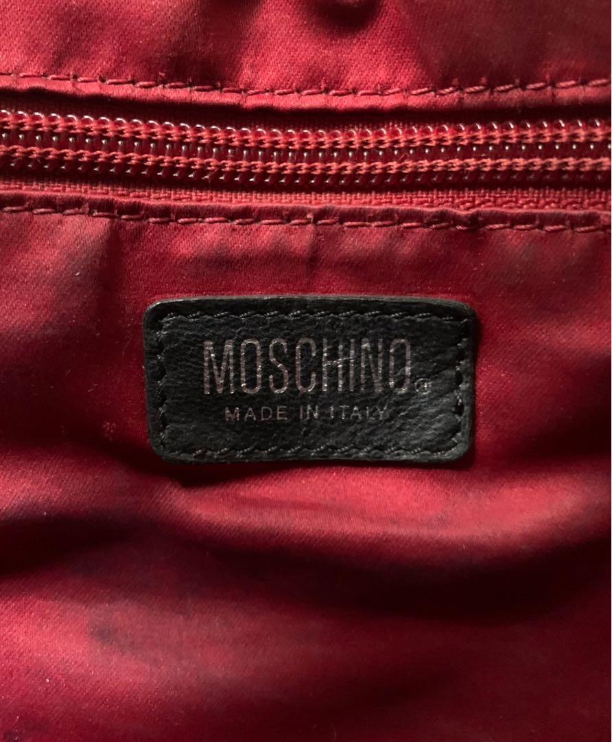 Authentic Vintage Moschino bag (Category: Luxury Bags & Wallets) located in Muntinlupa City. Submitted by mjas_treasures (Listing ID 1106624247, Image 2). Description: ig: mjas _treasures Authentic Vintage Moschino bag. Made in Italy 🇮🇹 MOP: BDO or BPI RFS: decluttering 🤗Preloved bag please manage your expectations. Bawal po sa maarte at maselan! 🚫No return, no exchange, no refund!.