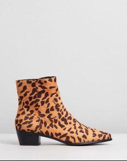 Baxter Ankle Boots