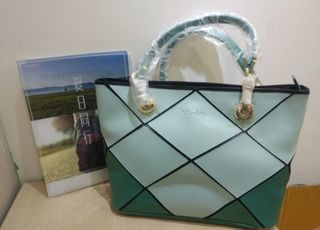 （分類：）位於 。 由 cankam 提交（商品編號 1106677712，圖片 1）。簡介： 。