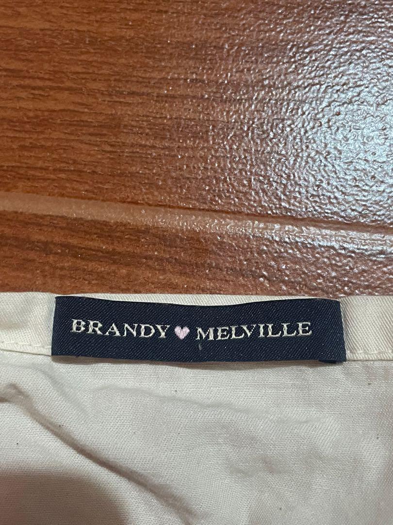 Brandy melville tiffany tank top, Women's Fashion, Tops, Sleeveless on  Carousell