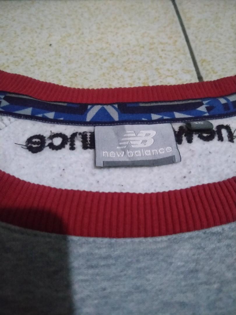 CREWNECK NEW BALANCE, Fesyen Pria, Pakaian , Lainnya di Carousell