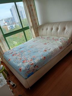 (Category: ) located in . Submitted by srtia21 (Listing ID 1106708293, Image 1). Description: .