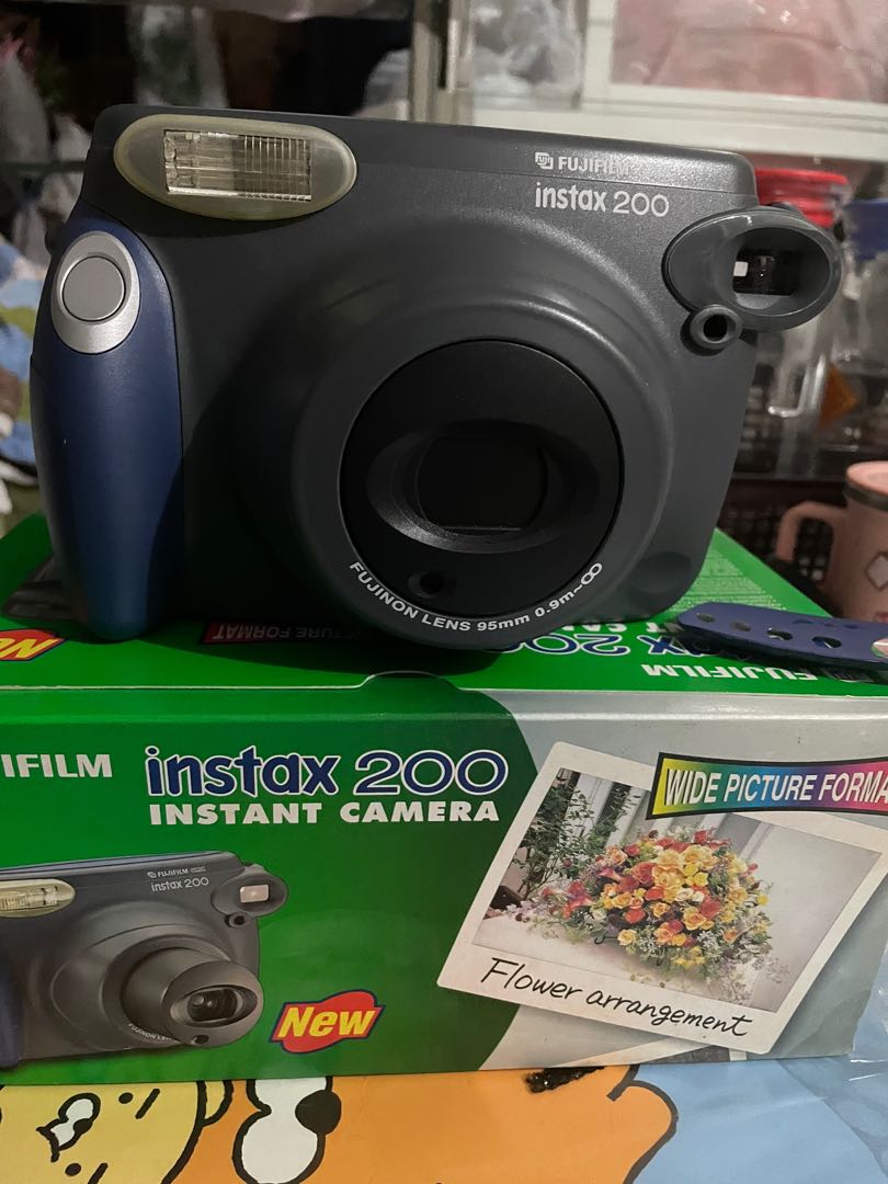 instax 200 camera