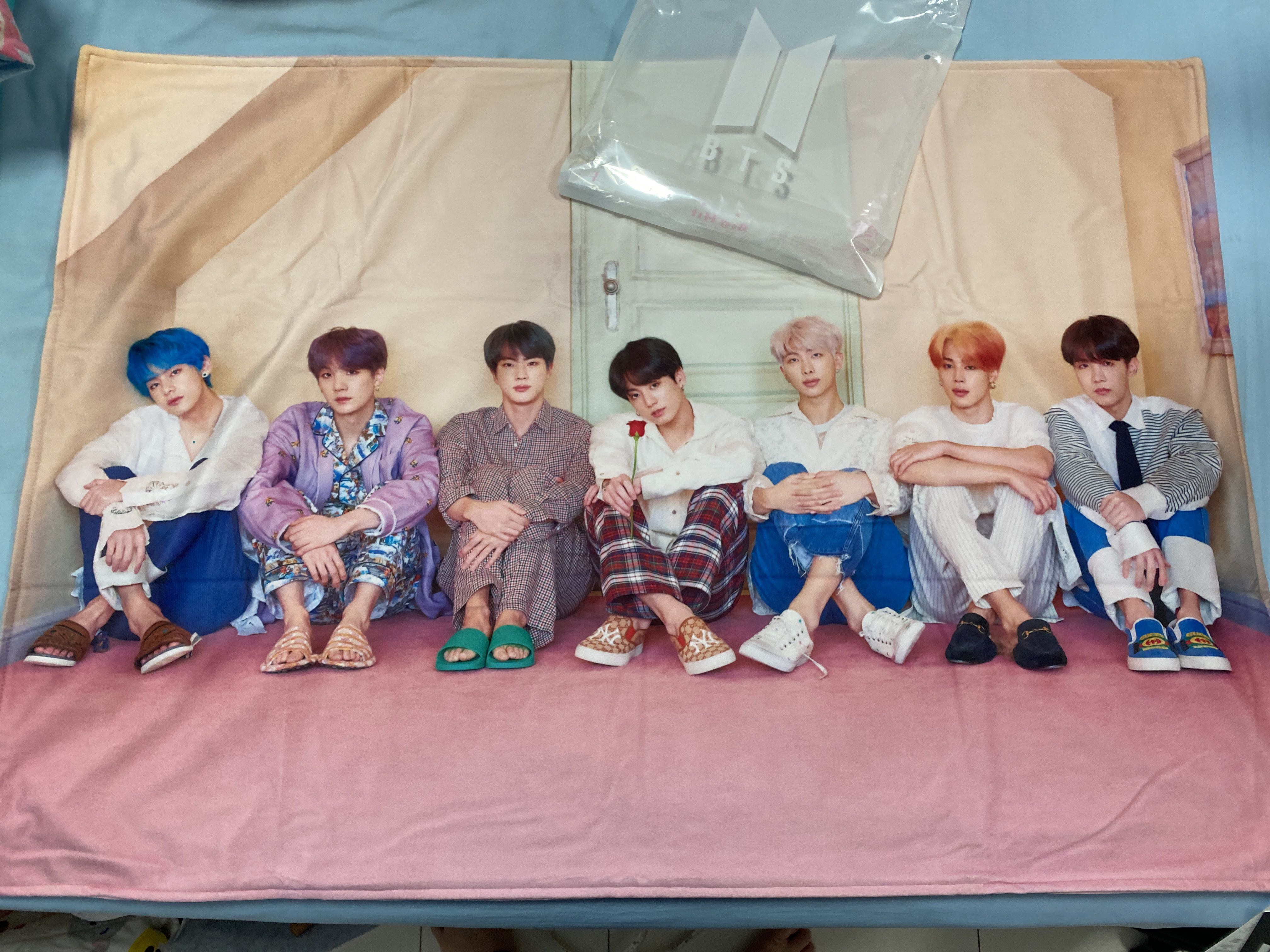 In Stock / WTS] BTS Boy With Luv Blanket 01, Hobbies & Toys