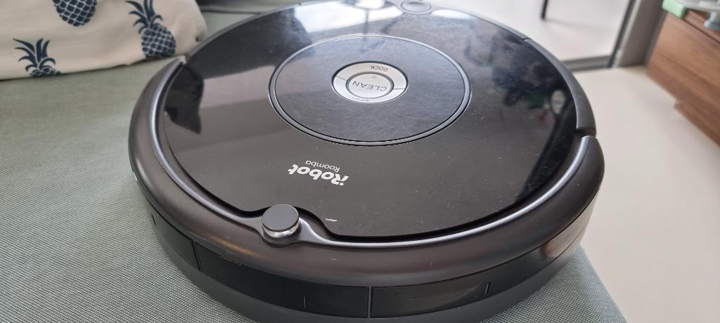 Robot roomba 606 cheap