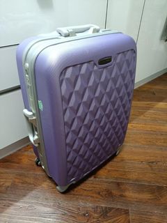 （分類：）位於 。 由 lug123123 提交（商品編號 1106802170，圖片 1）。簡介： 。