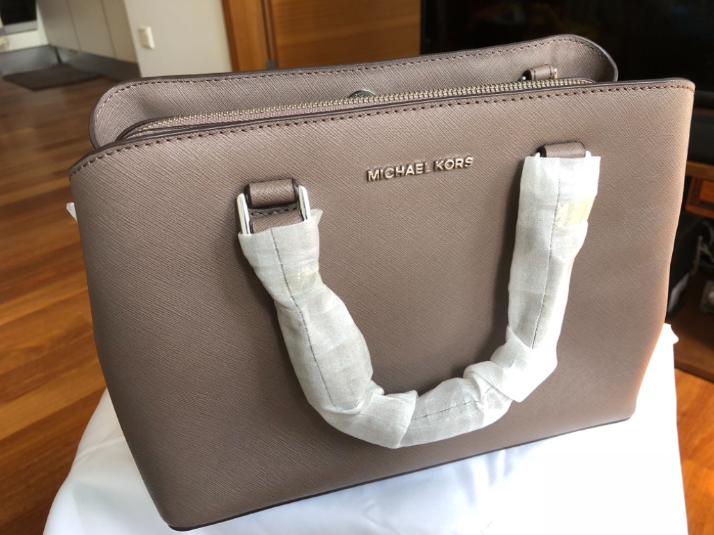 Michael kors savannah sales medium saffiano leather satchel