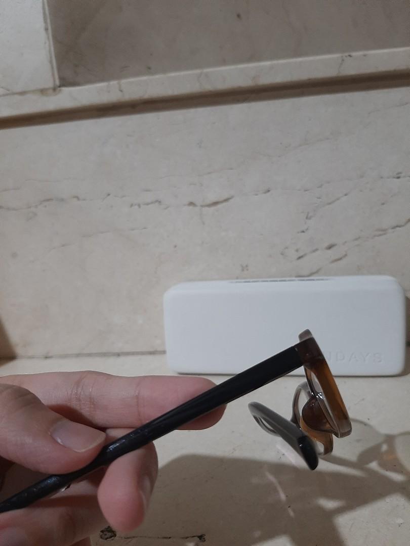 ORIGINAL OWNDAYS Reading glass, Women's Fashion, Watches & Accessories