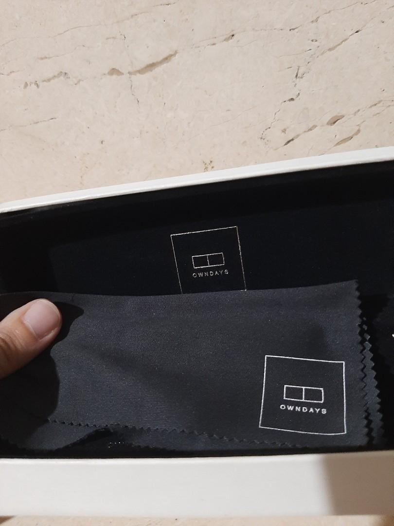 ORIGINAL OWNDAYS Reading glass, Women's Fashion, Watches & Accessories